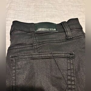 Kendall & Kylie Dark Women’s Jeans